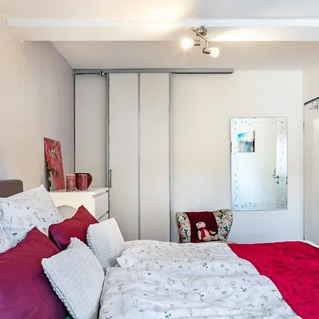 Appartement Efzeglueck Mit Pool